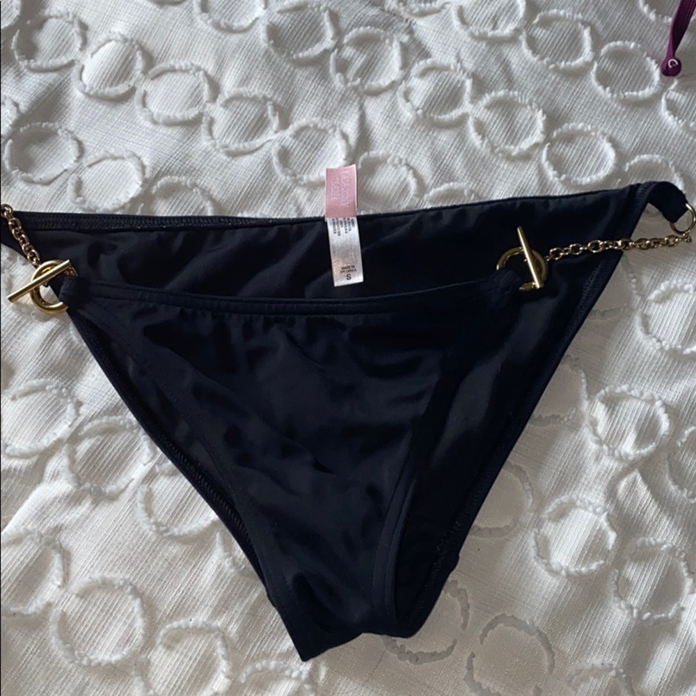 Small chain Victoria secret swim bottoms